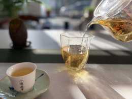 煮老白茶為什麼會煮出“懸浮物”？早了解早受益，別忽視