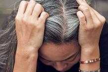 女子白頭髮日漸增多，別以為自己老了，可能是缺乏這4種營養