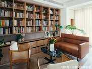 96平現代風三居室，沙發牆居然是一排書櫃，沒事看您書太愜意了