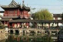 位於上海的一處園林景觀，緊靠老城隍廟，是江南三絕之一